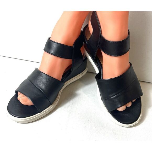 Sofft EuroSoft Sandal Womens 7M Comfort Casual Wedge Black Faux Leather Open Toe - Picture 2 of 12